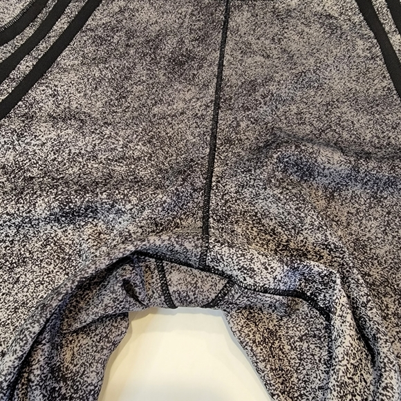 Adidas Women Feel Brilliant Tights Leggings Size Small Style FL9269 - Picture 8 of 13